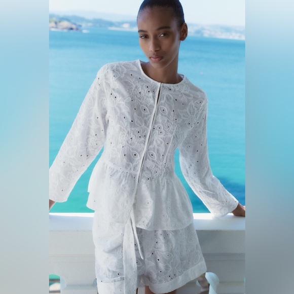 NWT ZARA EMBROIDERED PEPLUM BLOUSE & SHORTS SET SIZE M - Picture 2 of 11